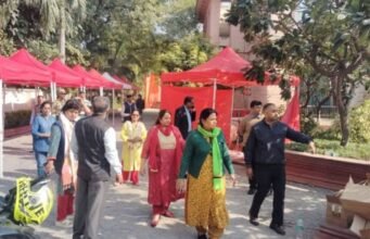 दिल्लीत उद्यापासून सुरू होणाऱ्या महाराष्ट्र खाद्य महोत्सवाची तयारी अंतिम टप्यात निवासी आयुक्त आर. विमला यांनी केली पाहणी