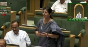 गोवंश संवर्धन आणि भाकड जनावरांच्या पालनाबाबत शासनाची भूमिका अत्यंत संवेदनशील आहे. गोवंश वाचवायचा असेल तर भाकड जनावरांचे संगोपन महत्त्वाचे आहे.