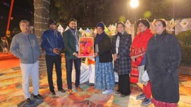 A unique festival of 'live painting' and 'artistic kites' at Maharashtra Sadan