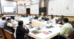 जिल्ह्याच्या विकासासाठी एकत्रितरित्या योगदान द्यावे