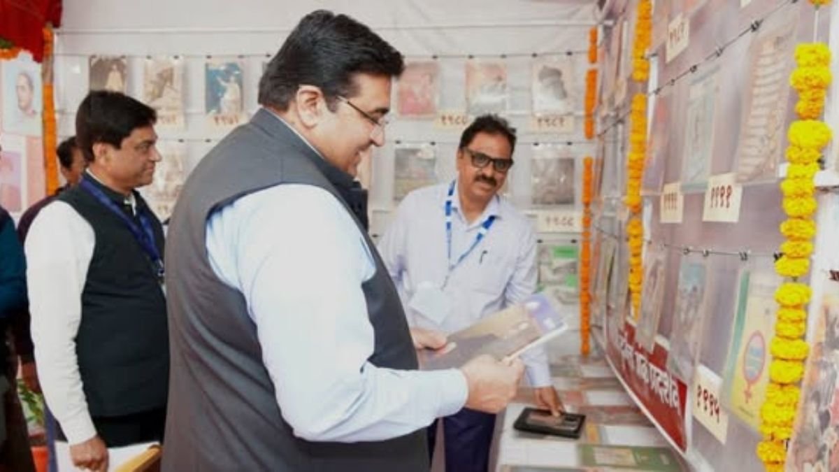 On the occasion of the Winter Session, an exhibition of old and rare Lok Rajya issues has been organized at Vidhan Bhavan by the Directorate General of Information and Public Relations.
