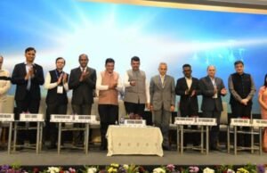 कृषी क्षेत्राच्या विकासासाठी शेतकऱ्यांचा क्षमता विकास करून प्रक्रिया उद्योगासह इतर संलग्न क्षेत्राशी त्याची बृहद जोडणी करण्यात येईल.