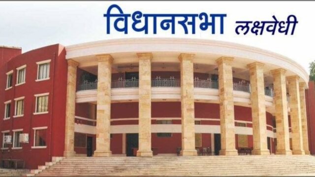 There is a committee headed by the Chief Secretary to resolve traffic congestion within the Pune Municipal Corporation limits.