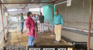 घोटाणे व मालपूर येथे मा. जिल्हाधिकारी यांची शेळीपालन व दुग्धव्यवसायाशी संबंधित उपक्रमांना भेट