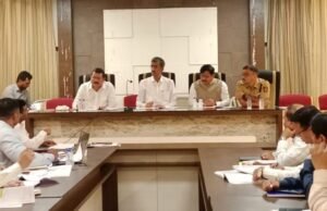 कराड येथील विमानतळाचा विस्तार व विकास कामांना गती द्या – पालकमंत्री शंभूराज देसाई