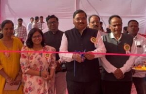 सांगलीत तीन दिवसीय जिल्हास्तरीय चाचा नेहरू बाल महोत्सवाचं जिल्हाधिकारी अशोक काकडे यांच्या हस्ते उद्घाटन