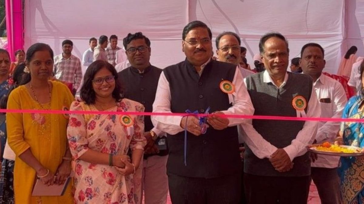 Three-day district-level Chacha Nehru Children's Festival inaugurated in Sangli by District Collector Ashok Kakade