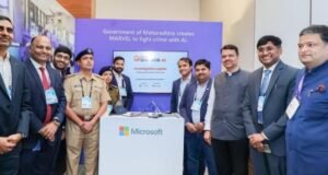 मुख्यमंत्री देवेंद्र फडणवीस यांच्या सोबत मायक्रोसॉफ्टचे सीईओ सत्या नडेला, सीईओ, ANSR, विक्रम आहुजा, ब्रुकफिल्डचे अंकुर गुप्ता यांच्यासोबत जिओ कन्व्हेशन सेंटर येथे बैठकीचे आयोजन करण्यात आले.