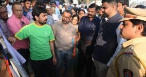 ‘बजाज पुणे ग्रँड टूर’मार्गावर स्वच्छता मोहिम राबवावी – जिल्हाधिकारी जितेंद्र डूडी, जिल्हाधिकाऱ्यांकडून स्पर्धेअंतर्गत येणाऱ्या टप्पा क्रमांक दोनच्या मार्गाची पाहणी