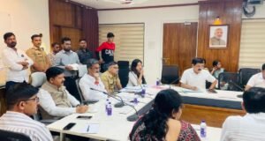 पालकमंत्री आपल्या दारी उपक्रमांतर्गत प्राप्त अर्जावर गतीने निपटारा करा – पालकमंत्री शंभूराज देसाई