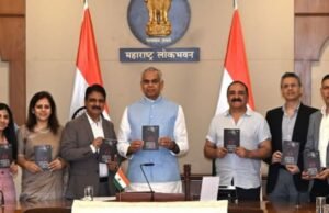 समाजमाध्यमे प्रभावी असली तरीही, ग्रंथ हे माणसाचे सच्चे मित्र असून ग्रंथ वाचनाच्या माध्यमातून शांती व आंतरिक खंबीरता लाभते, असे प्रतिपादन राज्यपाल आचार्य देवव्रत यांनी केले.