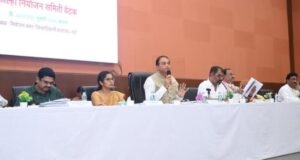 जिल्हा नियोजनचा संपूर्ण निधी मार्चअखेर खर्च होईल याची दक्षता घ्या
