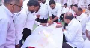 वरवंडी सौर प्रकल्पामुळे आश्वी पंचक्रोशी भारनियमनमुक्त होणार – पालकमंत्री डॉ राधाकृष्ण विखे पाटील