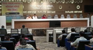 नंदुरबार व नवापूर तालुक्यांच्या कामकाजाचा आढावा : मा. उपविभागीय अधिकारी अंजली शर्मा यांच्या अध्यक्षतेखाली बैठक