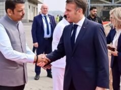 प्रधानमंत्री नरेंद्र मोदी यांच्यसोबत झालेल्या द्विपक्षीय चर्चेनंतर फ्रान्सचे राष्ट्राध्यक्ष इम्यॅन्युएल मॅक्रॉन हे पत्नी ब्रिजिट यांचेसह रवाना झाले.