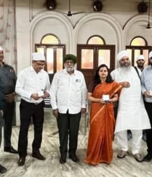 उल्हासनगर महानगरपालिकेच्या आयुक्त मनीषा आव्हाळे यांची भेट घेऊन त्यांना नवी मुंबई येथे आयोजित ‘हिंद दी चादर’ समागमाचे स्नेहपूर्वक निमंत्रण देण्यात आले.