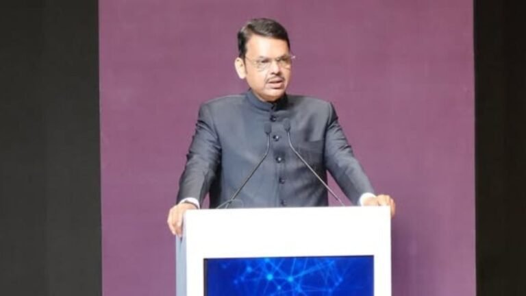 नवी दिल्लीतील भारत मंडपम् येथे सुरू असलेल्या ‘इंडिया एआय इम्पँक्ट समिट -२०२६’ मधील ‘एआय इन अँग्रिकल्चर’ या विषयावरील चर्चासत्रात मुख्यमंत्री देवेंद्र फडणवीस यांनी संबोधित केले.