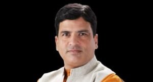 सहपालकमंत्री ॲड. आशिष जयस्वाल यांचा दौरा