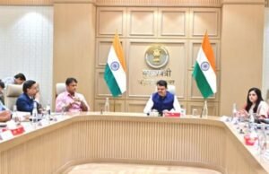 मुख्यमंत्री देवेंद्र फडणवीस यांनी कॅनडा इन्फ्रास्ट्रक्चर बँकेचे मुख्य कार्यकारी अधिकारी डॉ. सेबास्टियन यांच्याशी वर्षा निवासस्थान येथून दूरदृश्य प्रणालीद्वारे संवाद साधला.