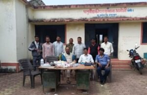 ढवळे विहीर व अमोनी येथे पशुसंवर्धन विभागातर्फे वंधत्व निवारण व आरोग्य शिबिरे संपन्न
