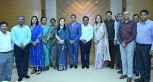 शासकीय सेवेत आल्यानंतर विविध जबाबदाऱ्या पार पाडाव्या लागतात.