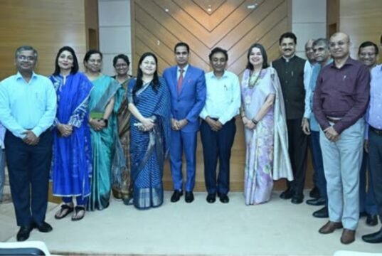 शासकीय सेवेत आल्यानंतर विविध जबाबदाऱ्या पार पाडाव्या लागतात.