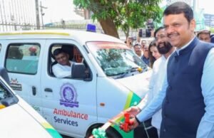 मुख्यमंत्री देवेंद्र फडणवीस यांच्या हस्ते ‘टीव्ही जर्नलिस्ट असोसिएशन, महाराष्ट्र’ च्या रुग्णवाहिकांचे लोकार्पण करण्यात आले.