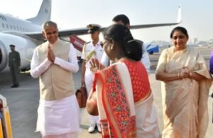 राष्ट्रपती द्रौपदी मुर्मू यांचे छत्रपती शिवाजी महाराज आंतरराष्ट्रीय विमानतळ, मुंबई येथून प्रयाण झाले.