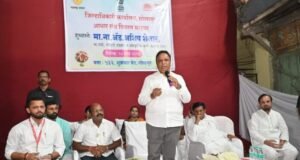 माहिती तंत्रज्ञान मंत्री ॲड. आशिष शेलार यांचे हस्ते आधार संच वितरण