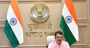 सावित्रीबाईफुले पुणे विद्यापीठाच्या समोरील एकात्मिक दुमजली उड्डाणपूलाचे लोकार्पण मुख्यमंत्री देवेंद्र फडणवीस यांच्या हस्ते दूरदृश्यप्रणालीद्वारे करण्यात आले.