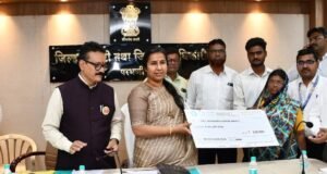 बॅंकांनी शेतकऱ्यांना वेळेत कर्ज द्यावे — पालकमंत्री मेघना साकोरे-बोर्डीकर