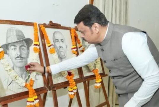 मुख्यमंत्री देवेंद्र फडणवीस यांनी आज भारतमातेचे वीर सुपुत्र शहीद भगतसिंग