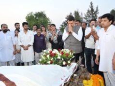 माजी खासदार तथा माजी राज्यमंत्री दत्ताजी मेघे यांच्या पार्थिवावर त्यांच्या जन्मगावी पवनार येथे शासकीय इतमामात अंत्यसंस्कार करण्यात आले.