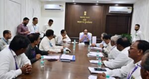 वारणा धरणग्रस्तांना शेतीयोग्य जमिनींचे वाटप करण्यासंदर्भातील कार्यवाही करावी – मदत व पुनर्वसन मंत्री मकरंद जाधव पाटील