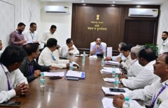वारणा धरणग्रस्तांना शेतीयोग्य जमिनींचे वाटप करण्यासंदर्भातील कार्यवाही करावी – मदत व पुनर्वसन मंत्री मकरंद जाधव पाटील