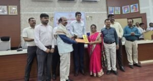 नंदुरबार जिल्हा परिषदेचा स्तुत्य उपक्रम: सेवानिवृत्तीच्या दिवशी मिळाले सेवा निवृत्ती लाभाचे आदेश आणि सेवापुर्ती सन्मान!