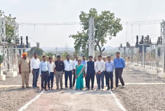 मुख्यमंत्री सौर कृषी वाहिनी योजनेत विदर्भातील पहिले ३३ केव्ही उपकेंद्र कार्यान्वित शेतकरी व वीज ग्राहकांना खात्रीशीर वीज पुरवठ्याची सोय
