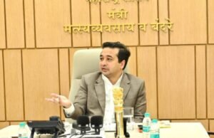 जलवाहतूक क्षेत्रात जागतिक दर्जाच्या सुविधा निर्माण करणार – मंत्री नितेश राणे