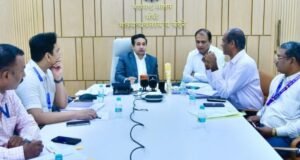 मत्स्यव्यवसाय व बंदरे मंत्री नितेश राणे यांच्या अध्यक्षतेखाली वर्धा जिल्ह्यातील मत्स्यव्यवसाय क्षेत्राला चालना देण्यासाठी आणि स्थानिक युवकांना रोजगाराच्या संधी उपलब्ध करून देण्यासाठी बैठक पार पडली.