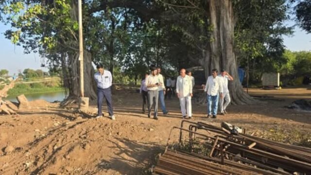 Administration ready to address water issue of Prakasha village; Gomai river bridge work also inspected