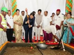 महानगरपालिका सर्वसाधारण रुग्णालय पुनर्विकास टप्पा दोनच्या रुग्णालय इमारतीचे भूमिपूजन मुख्यमंत्री देवेंद्र फडणवीस यांच्या हस्ते झाले.