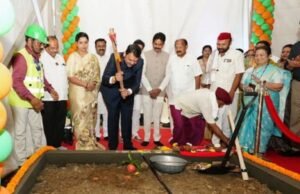 महानगरपालिका सर्वसाधारण रुग्णालय पुनर्विकास टप्पा दोनच्या रुग्णालय इमारतीचे भूमिपूजन मुख्यमंत्री देवेंद्र फडणवीस यांच्या हस्ते झाले.