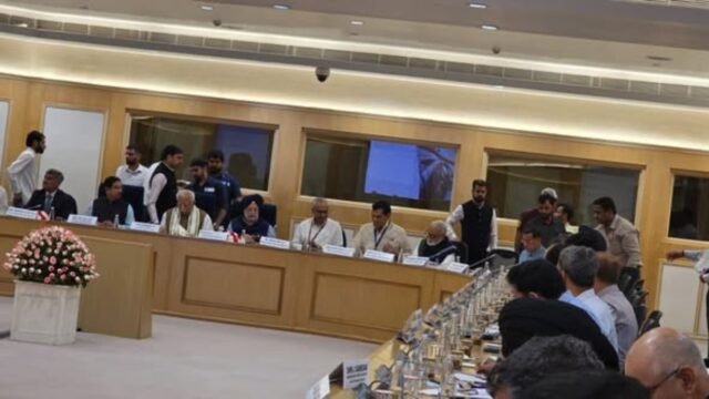 he central government should provide financial and technical support for the expansion of PNG network in Maharashtra: Minister Chhagan Bhujbal