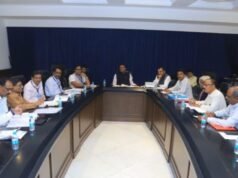 सेवानिवृत्त एसटी कर्मचाऱ्यांना पत्नीसह वर्षभर मोफत प्रवास – परिवहन मंत्री प्रताप सरनाईक