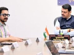 मुख्यमंत्री देवेंद्र फडणवीस यांच्या प्रमुख उपस्थितीत पाणी फाउंडेशनच्या जलसंधारण कामाबाबतचे सादरीकरण करण्यात आले.