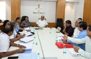 नेत्ररोग तज्ज्ञ आयुर्वेद वैद्यकांच्या शस्त्रक्रिया अधिकाराबाबत शासन सकारात्मक -मंत्री हसन मुश्रीफ