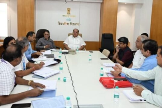 नेत्ररोग तज्ज्ञ आयुर्वेद वैद्यकांच्या शस्त्रक्रिया अधिकाराबाबत शासन सकारात्मक -मंत्री हसन मुश्रीफ