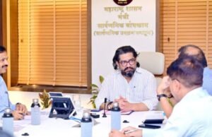 सार्वजनिक बांधकाम विभागाच्या विविध कामांचा मंत्री शिवेंद्रसिंह भोसले यांच्याकडून आढावा