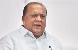 राज्यातील एमबीबीएस अभ्यासक्रमाच्या विद्यार्थ्यांसाठी सन २०२४-२५ व २०२५-२६ या शैक्षणिक वर्षांतील विकास शुल्कातील बदल तसेच एसईबीसी प्रवर्गातील विद्यार्थ्यांना ओबीसी प्रवर्गाच्या धर्तीवर शैक्षणिक शुल्क सवलत