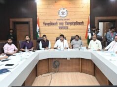 पाणी टंचाईवर मात करण्यासाठी प्रशासनाने सज्ज राहावे ; पाणी टंचाई निवारणार्थ उपाययोजनांचा पालकमंत्र्यांकडून आढावा